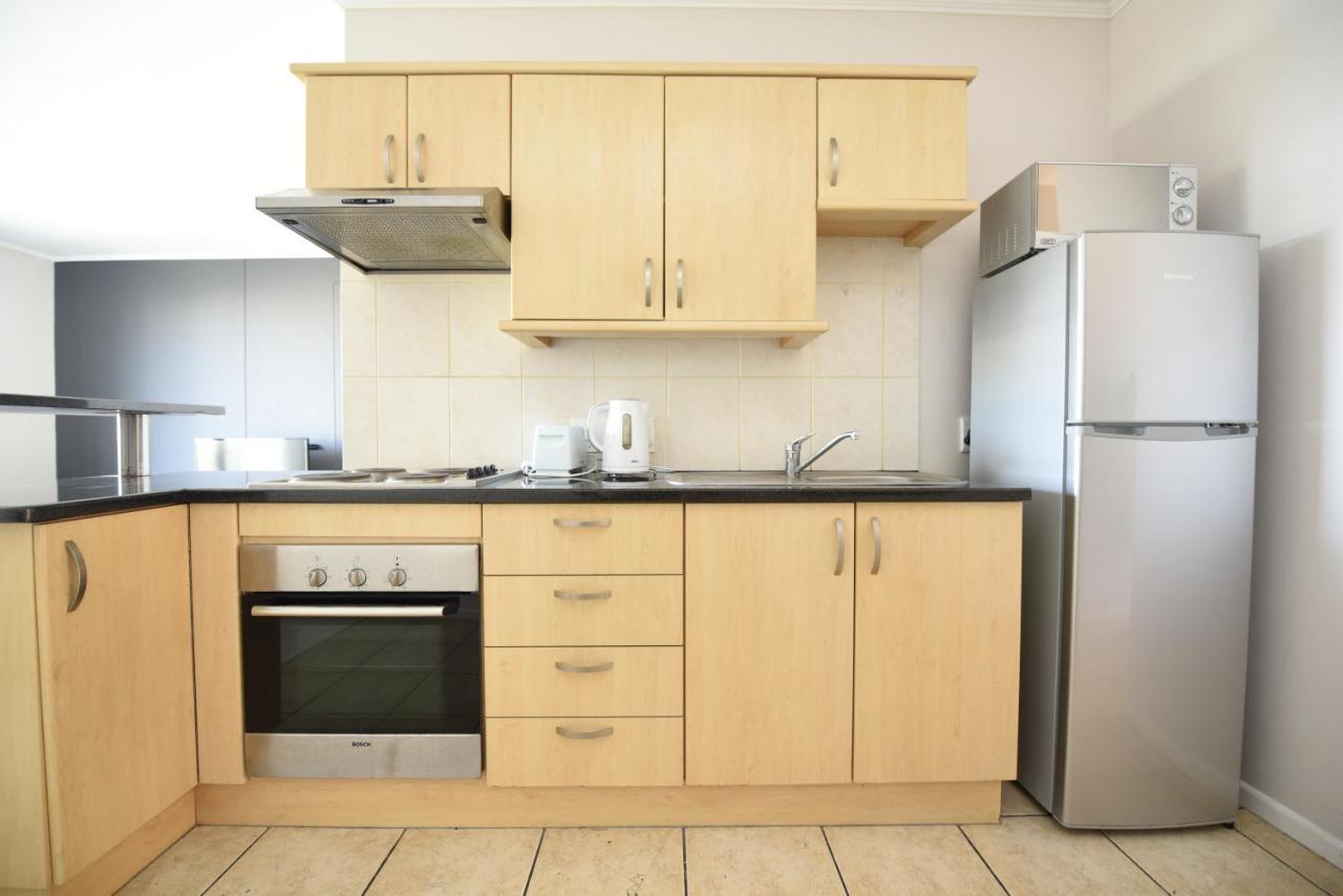 The Island Club Apartment *